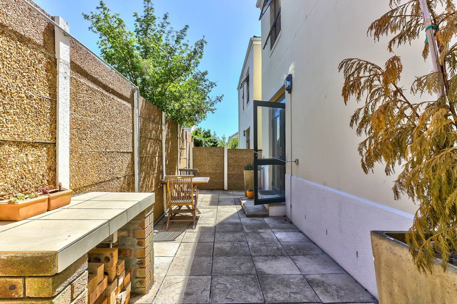 To Let 3 Bedroom Property for Rent in Royal Ascot Western Cape